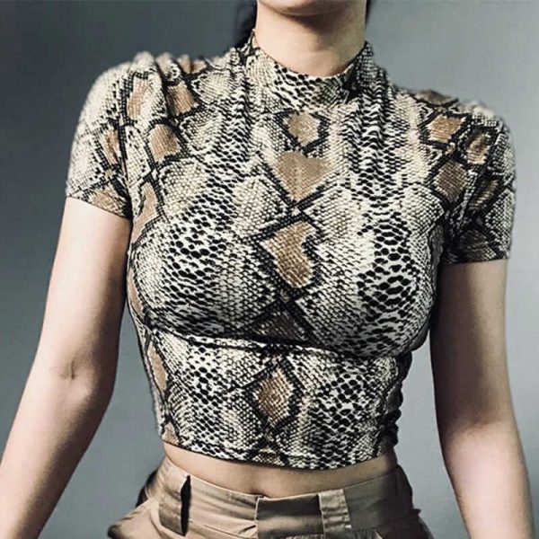 Snakeskin pattern crop tee