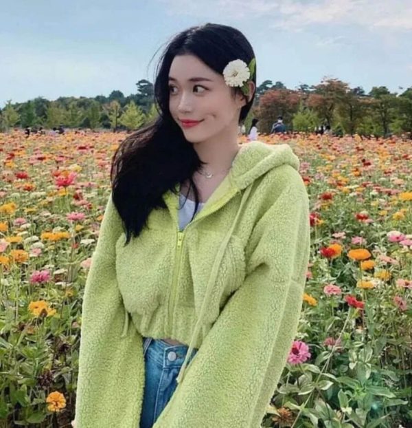 Wool zipper crop jacket